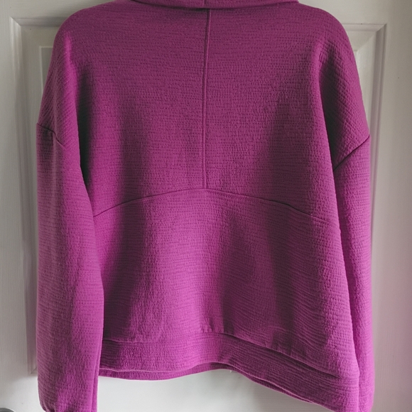 Cozy Women's Raspberry Pullover Top - Picture 8 of 9